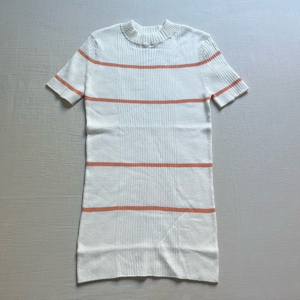 Entireworld. White rib knit short sleeve top‎